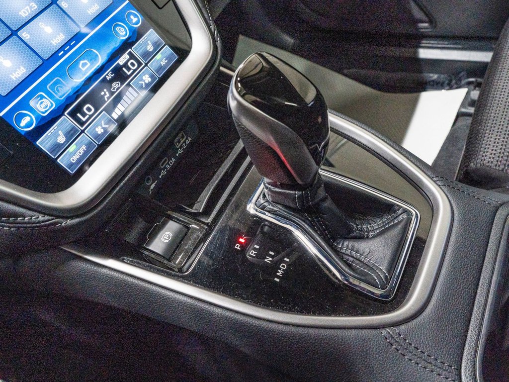2024 Subaru OUTBACK TOURING TOURING, TOIT, CARPLAY, BANCS CHAUFF, ECRAN 11.6 in Saint-Jérôme, Quebec - 12 - w1024h768px
