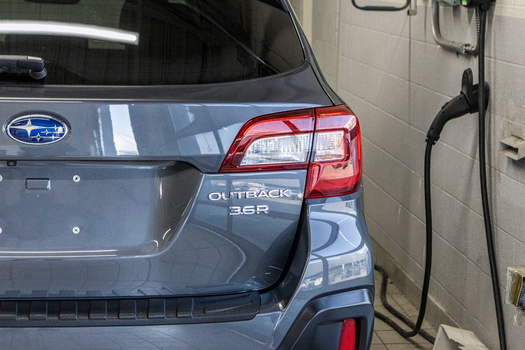 Subaru Outback LIMITED 3.6R, CUIR, TOIT, CARPLAY, BANCS CHAUFF 2018 à Saint-Jérôme, Québec - 30 - w1024h768px