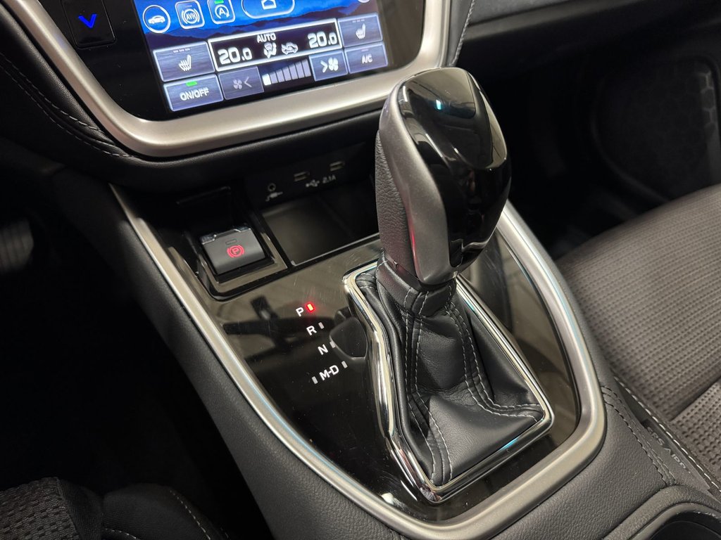 2022 Subaru Outback TOURING, TOIT, CARPLAY, BANCS CHAUFF, ECRAN 11.6 in Charlemagne, Quebec - 17 - w1024h768px