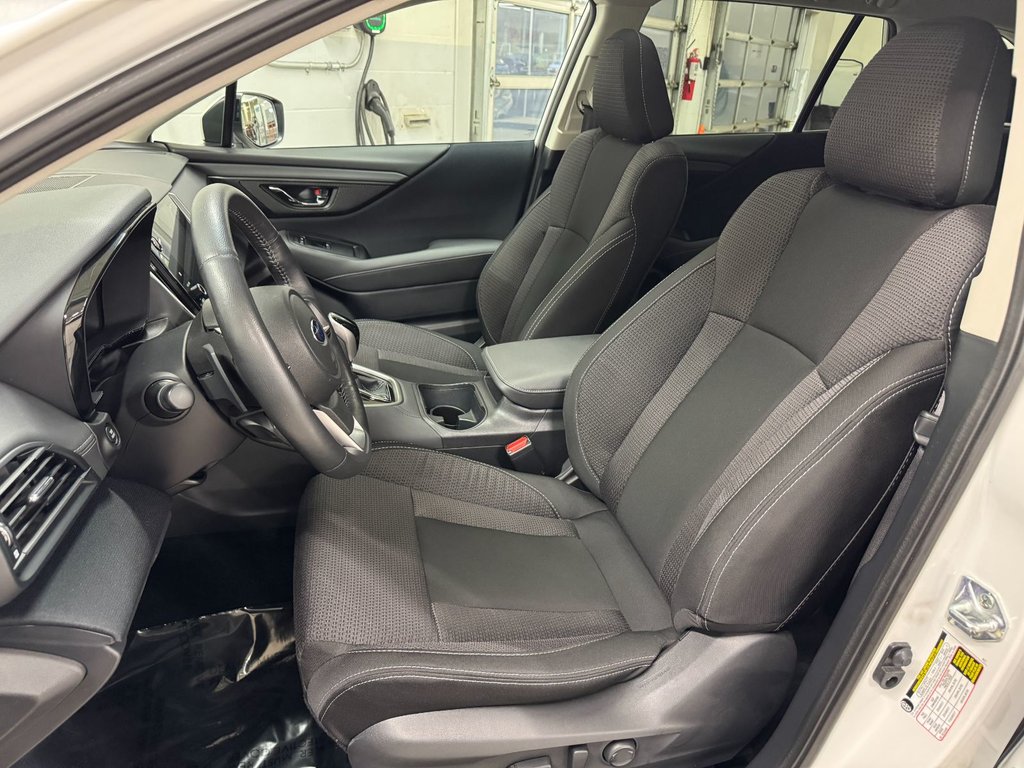 2022 Subaru Outback TOURING, TOIT, CARPLAY, BANCS CHAUFF, ECRAN 11.6 in Charlemagne, Quebec - 9 - w1024h768px