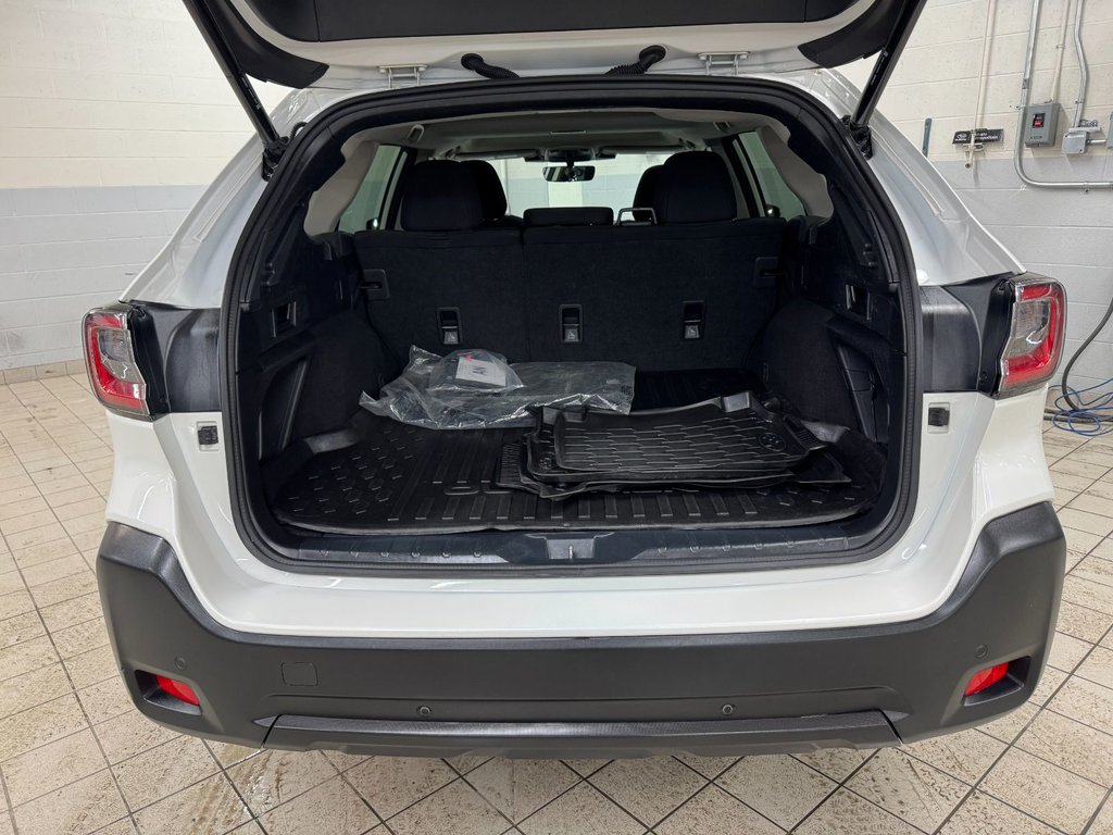 2023 Subaru Outback TOURING, TOIT, CARPLAY, BANCS CHAUFF, ECRAN 11.6 in Charlemagne, Quebec - 7 - w1024h768px