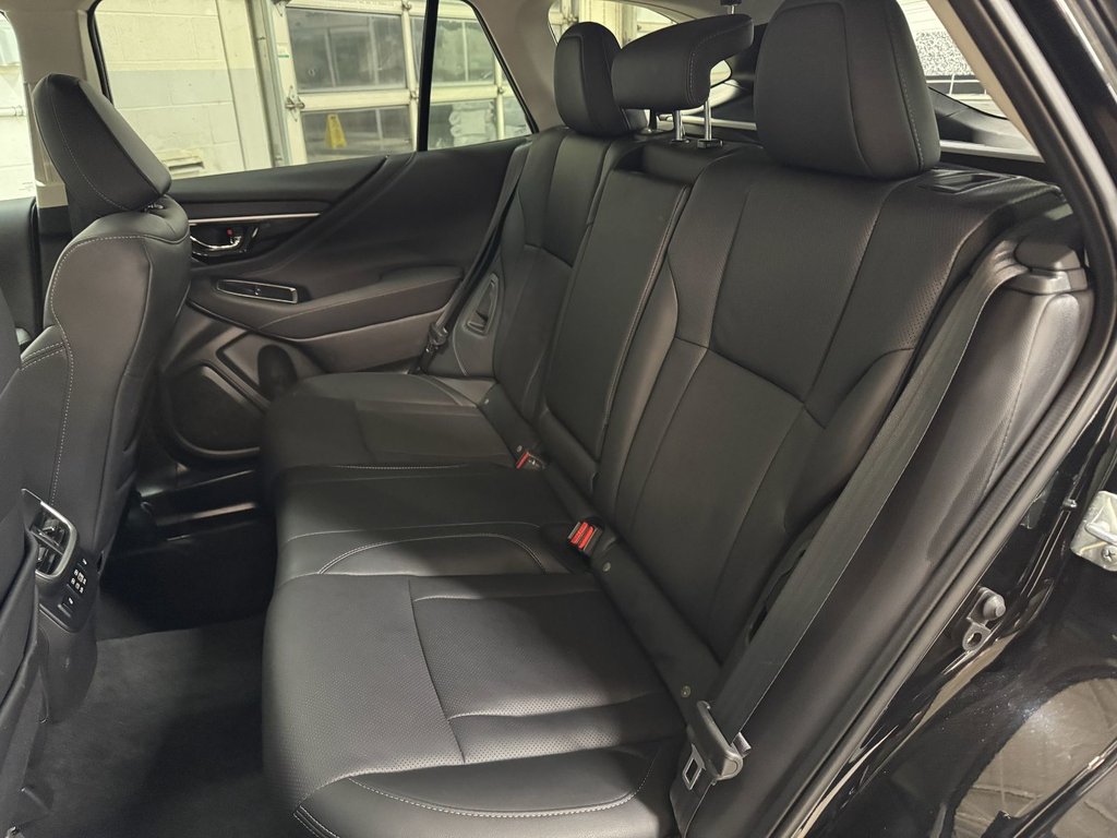 Subaru Outback LIMITED, CUIR, TOIT, CARPLAY, BANCS CHAUFF, CAM 2023 à Saint-Jérôme, Québec - 10 - w1024h768px