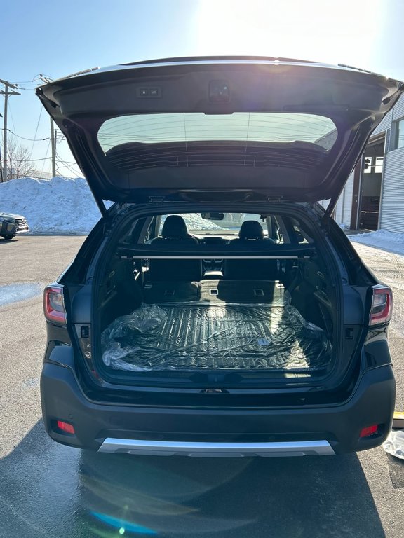 Subaru Outback Limited XT 2025 à Charlemagne, Québec - 6 - w1024h768px