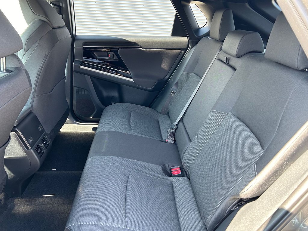 Subaru SOLTERRA AWD 2024 à Charlemagne, Québec - 10 - w1024h768px