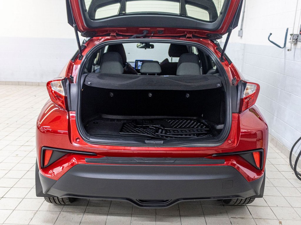 Toyota C-HR LIMITED, CUIR, BLUETOOTH, CAMERA RECUL, BAS KM 2020 à Charlemagne, Québec - 28 - w1024h768px