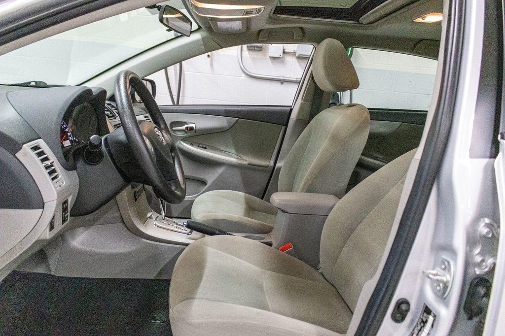 Toyota Corolla LE, BANCS CHAUFF, A/C, VIT ELEC, 1 PROP,JAMAIS ACC 2013 à Charlemagne, Québec - 21 - w1024h768px