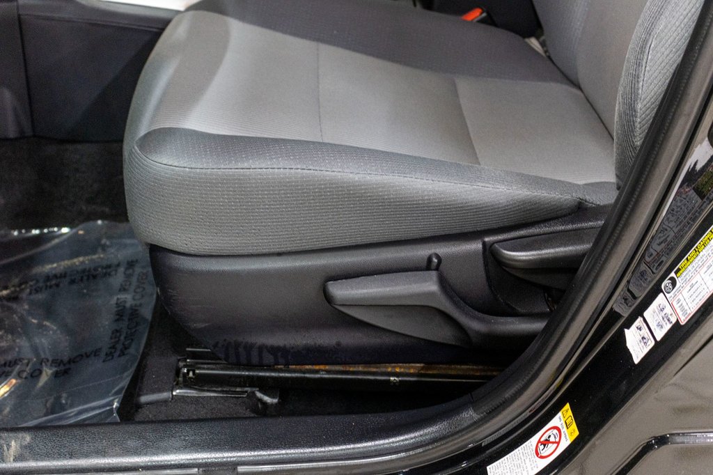 Toyota Corolla CE, PORTES ET FENETRE ELECTRIQUE, A/C, JAMAIS ACC 2017 à Saint-Jérôme, Québec - 19 - w1024h768px