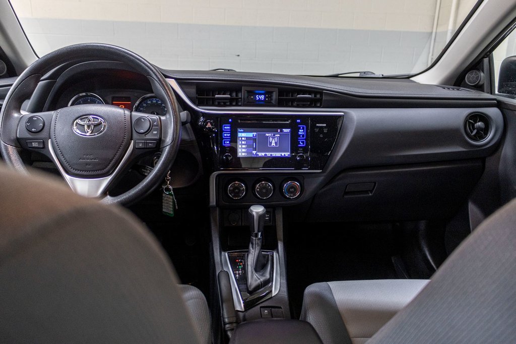 Toyota Corolla CE, PORTES ET FENETRE ELECTRIQUE, A/C, JAMAIS ACC 2017 à Saint-Jérôme, Québec - 17 - w1024h768px