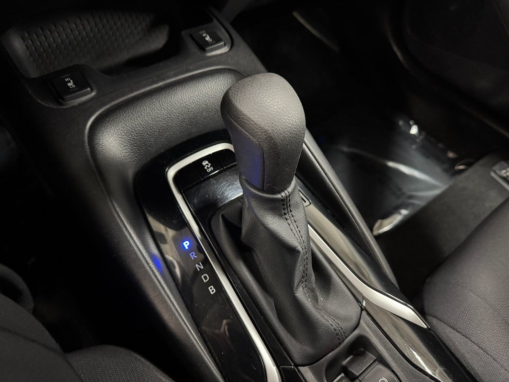 2021 Toyota Corolla LE, BANCS CHAUFF, CAM REC, 1 PROP, JAMAIS ACC in Charlemagne, Quebec - 16 - w1024h768px