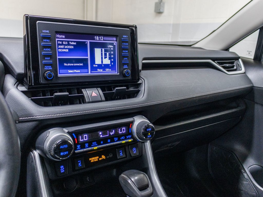 2022 Toyota RAV4 XLE XLE, TOIT, BANCS CHAUFF, CAM REC, in Charlemagne, Quebec - 12 - w1024h768px