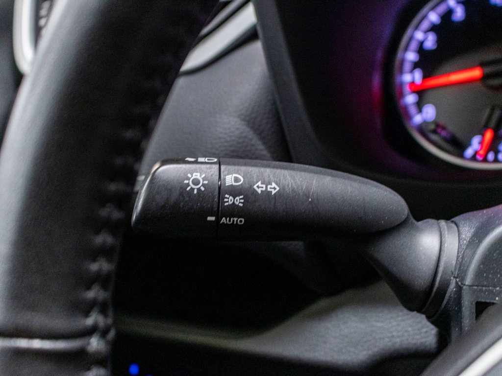2022 Toyota RAV4 XLE XLE, TOIT, BANCS CHAUFF, CAM REC, in Charlemagne, Quebec - 18 - w1024h768px