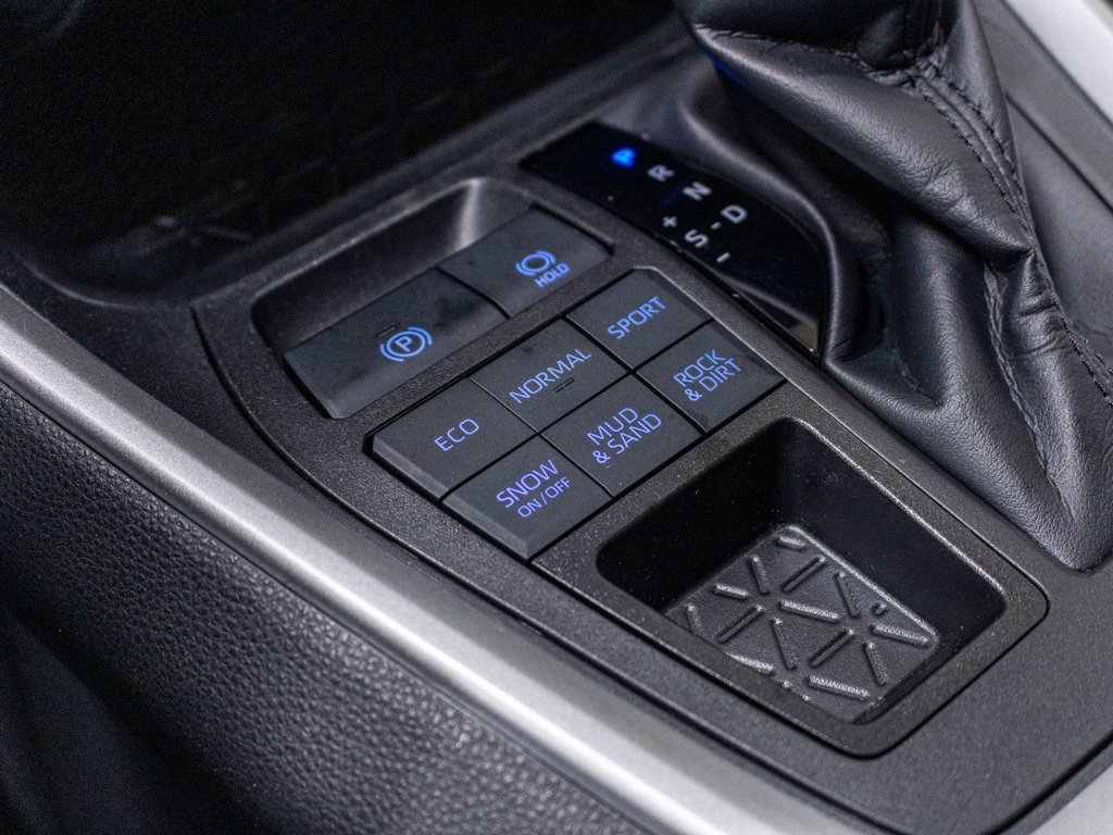 2022 Toyota RAV4 XLE XLE, TOIT, BANCS CHAUFF, CAM REC, in Charlemagne, Quebec - 15 - w1024h768px