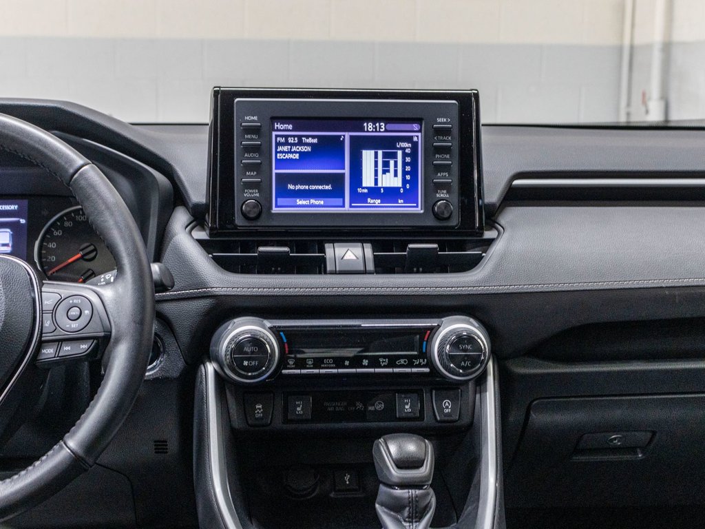 2022 Toyota RAV4 XLE XLE, TOIT, BANCS CHAUFF, CAM REC, in Charlemagne, Quebec - 8 - w1024h768px
