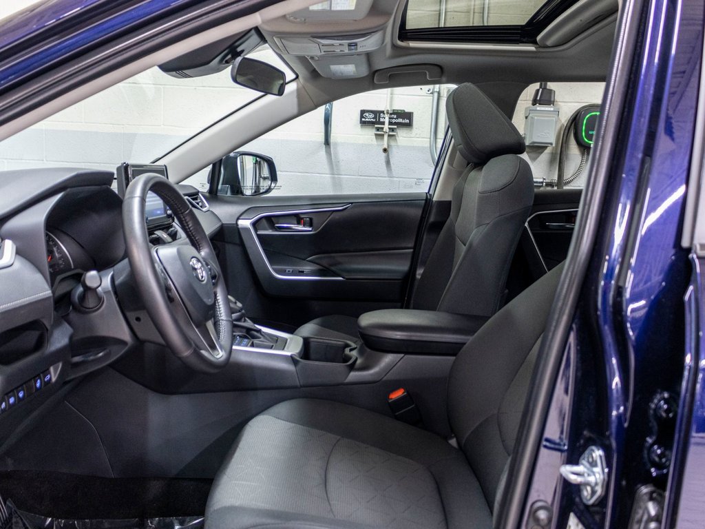 2022 Toyota RAV4 XLE XLE, TOIT, BANCS CHAUFF, CAM REC, in Charlemagne, Quebec - 23 - w1024h768px