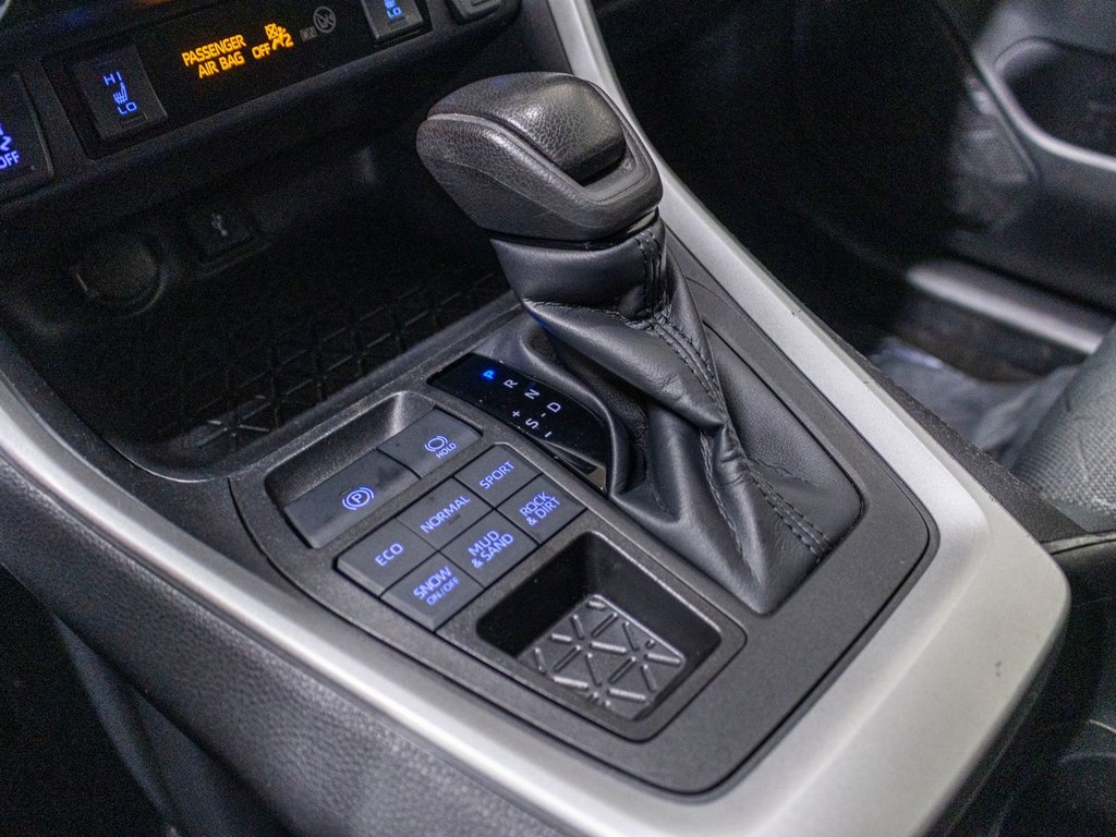 2022 Toyota RAV4 XLE XLE, TOIT, BANCS CHAUFF, CAM REC, in Charlemagne, Quebec - 14 - w1024h768px