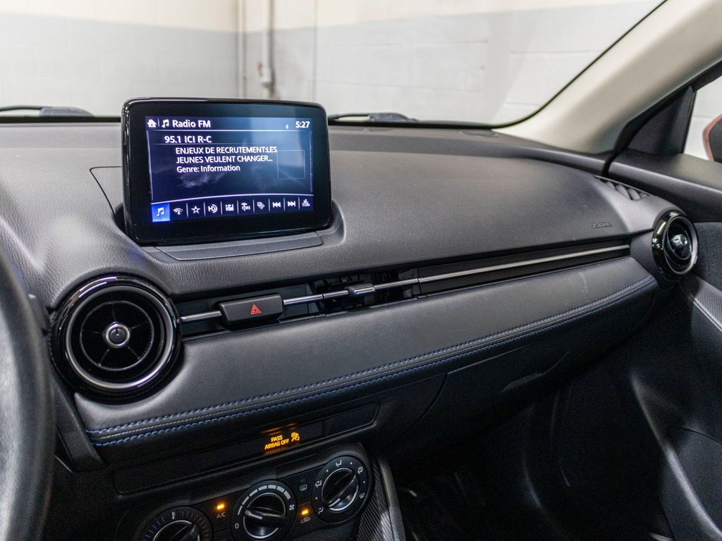2020 Toyota Yaris Hatchback LE, A/C, PORTES ET FENETRES ELECTRIQUE, BLUETOOTH in Saint-Jérôme, Quebec - 12 - w1024h768px