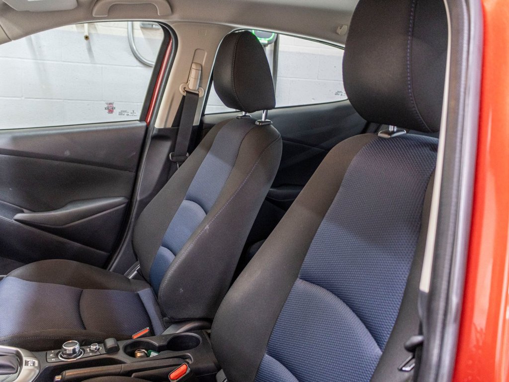 2020 Toyota Yaris Hatchback LE, A/C, PORTES ET FENETRES ELECTRIQUE, BLUETOOTH in Saint-Jérôme, Quebec - 24 - w1024h768px