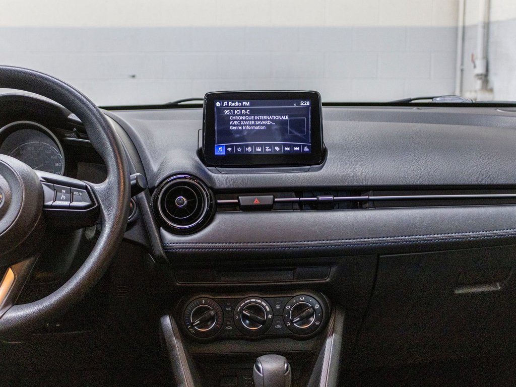 2020 Toyota Yaris Hatchback LE, A/C, PORTES ET FENETRES ELECTRIQUE, BLUETOOTH in Saint-Jérôme, Quebec - 8 - w1024h768px