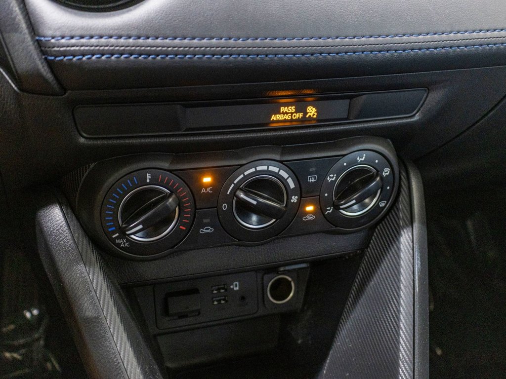 2020 Toyota Yaris Hatchback LE, A/C, PORTES ET FENETRES ELECTRIQUE, BLUETOOTH in Saint-Jérôme, Quebec - 15 - w1024h768px