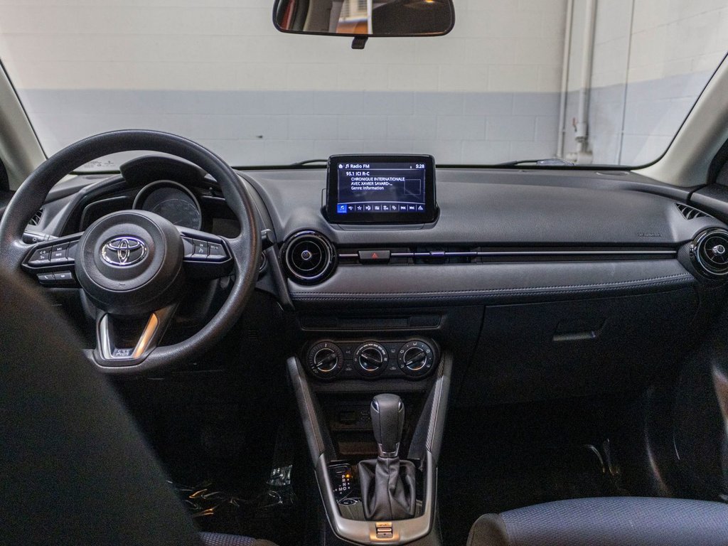 2020 Toyota Yaris Hatchback LE, A/C, PORTES ET FENETRES ELECTRIQUE, BLUETOOTH in Saint-Jérôme, Quebec - 21 - w1024h768px