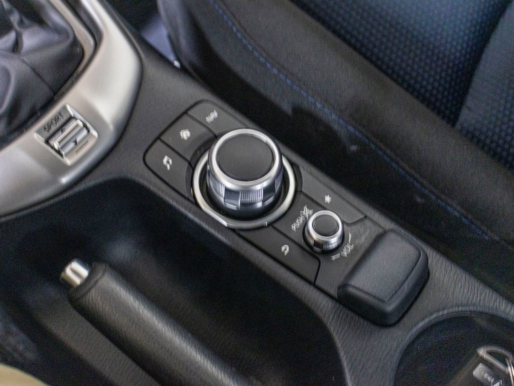 2020 Toyota Yaris Hatchback LE, A/C, PORTES ET FENETRES ELECTRIQUE, BLUETOOTH in Saint-Jérôme, Quebec - 16 - w1024h768px