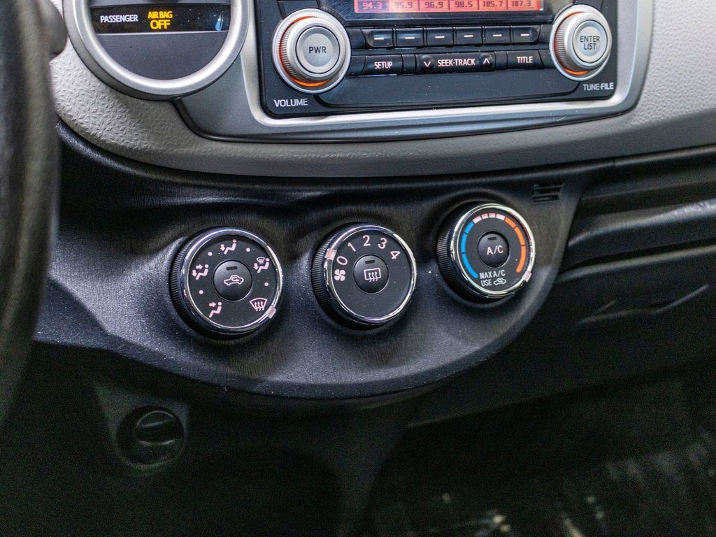 Toyota Yaris LE, A/C, PORTES ET FENETRES ELECTRIQUE, BLUETOOTH 2012 à Charlemagne, Québec - 11 - w1024h768px