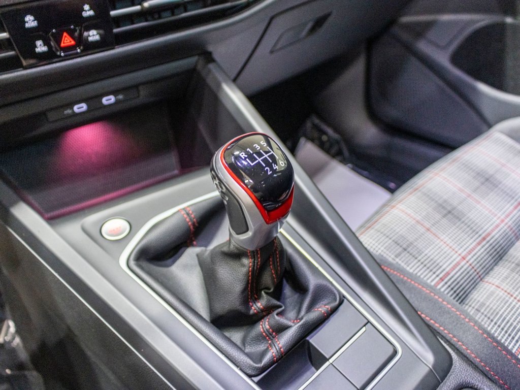2022 Volkswagen Golf GTI GTI, TOIT, MANUELLE, BANCS CHAUFF, CAMERA RECUL in Saint-Jérôme, Quebec - 13 - w1024h768px