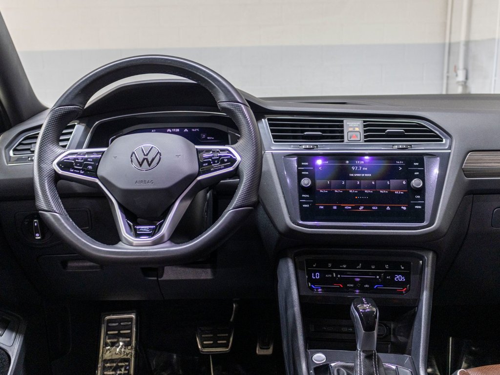 Volkswagen TIGUAN HIGHLINE R-LINE HIGHLINE, R-LINE. 4MOTION, TOIT PANO, BANCS CHAUFF 2022 à Saint-Jérôme, Québec - 7 - w1024h768px