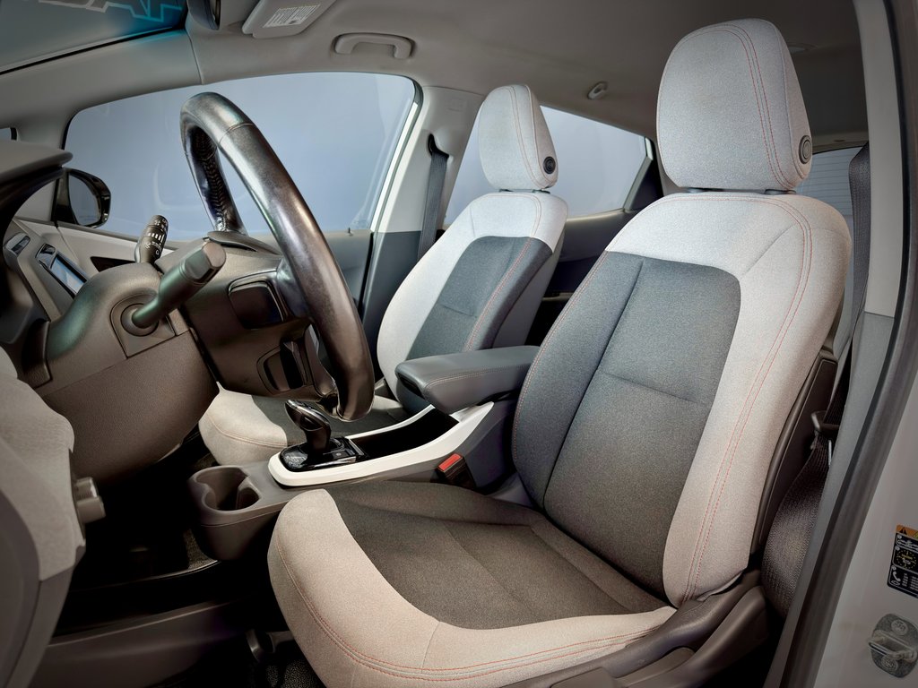 2019 Chevrolet Bolt EV LT in Notre-Dame-des-Prairies, Quebec - 19 - w1024h768px