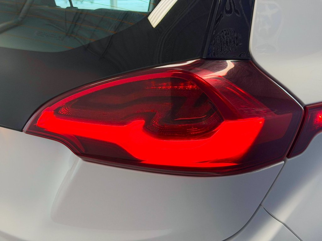 2019 Chevrolet Bolt EV LT in Notre-Dame-des-Prairies, Quebec - 13 - w1024h768px