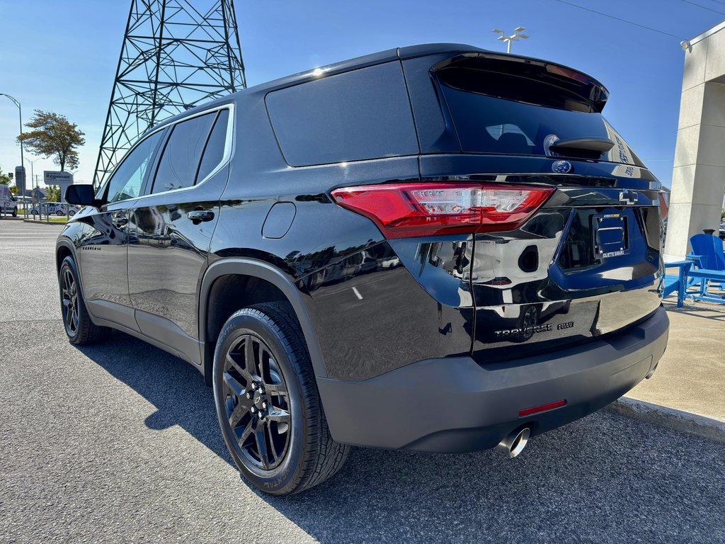 2019 Chevrolet Traverse LS in Notre-Dame-des-Prairies, Quebec - 9 - w1024h768px