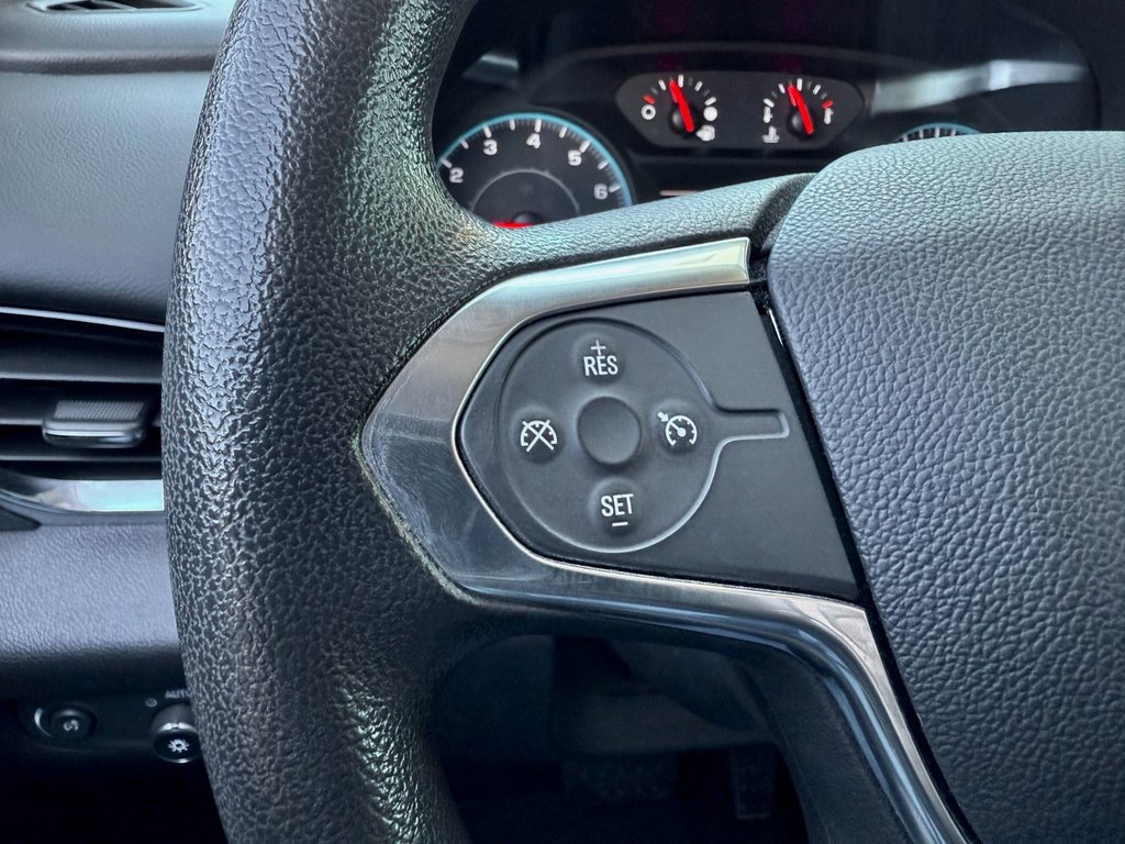 2019 Chevrolet Traverse LS in Notre-Dame-des-Prairies, Quebec - 25 - w1024h768px