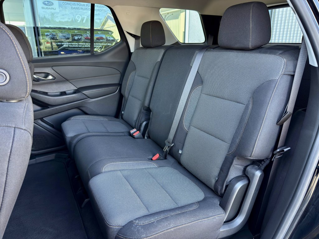 2019 Chevrolet Traverse LS in Notre-Dame-des-Prairies, Quebec - 18 - w1024h768px