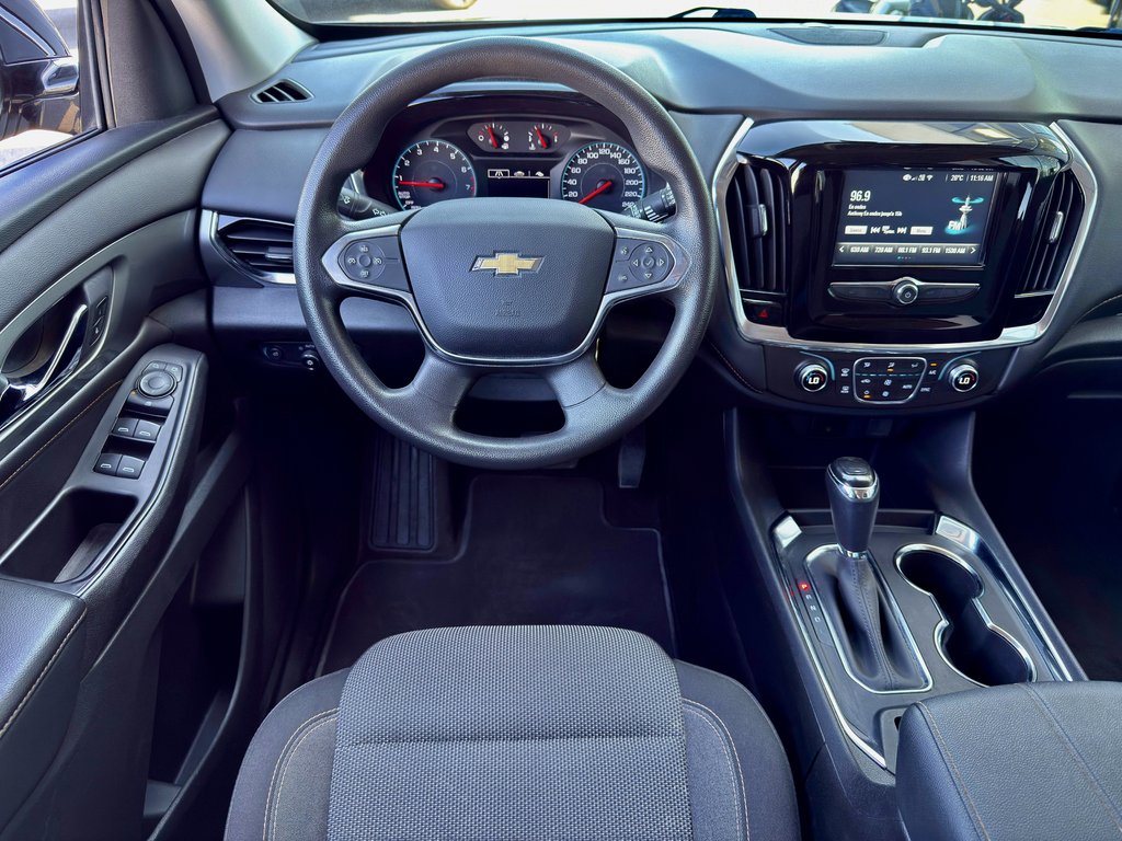 2019 Chevrolet Traverse LS in Notre-Dame-des-Prairies, Quebec - 22 - w1024h768px