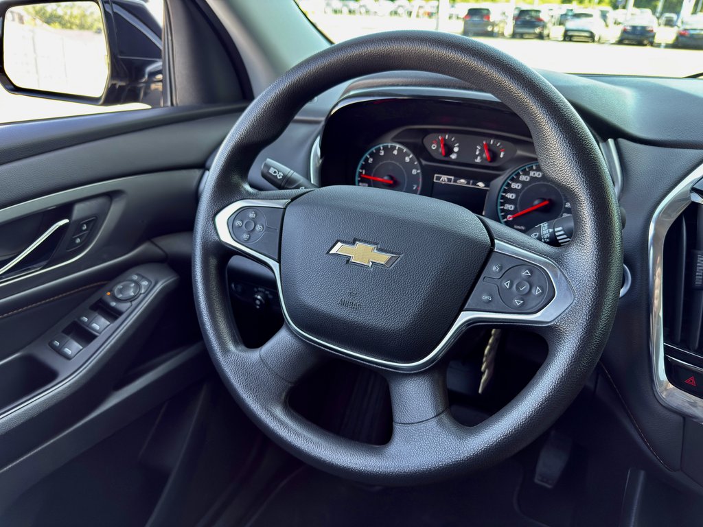 2019 Chevrolet Traverse LS in Notre-Dame-des-Prairies, Quebec - 24 - w1024h768px