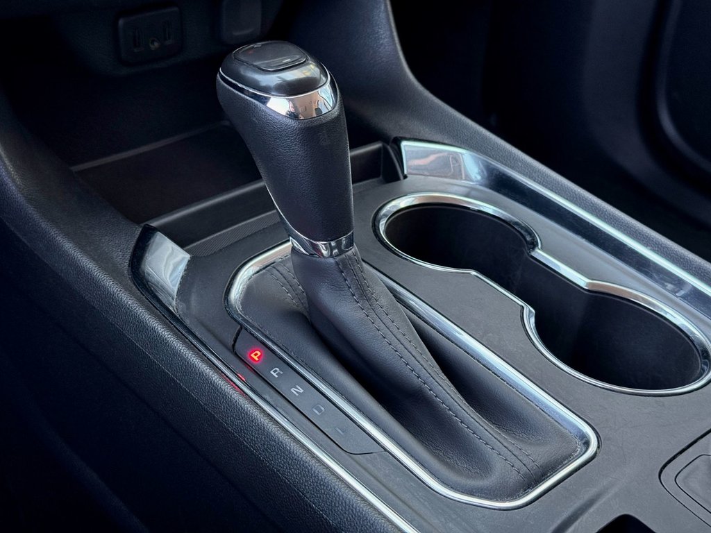 2019 Chevrolet Traverse LS in Notre-Dame-des-Prairies, Quebec - 31 - w1024h768px