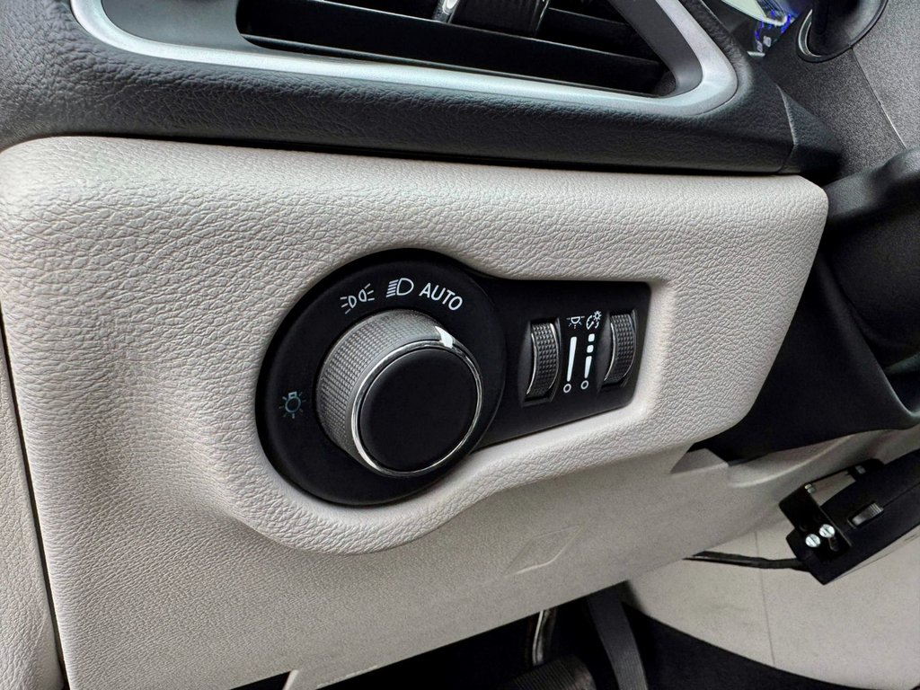 Chrysler Grand Caravan SXT 2022 à Notre-Dame-des-Prairies, Québec - 28 - w1024h768px