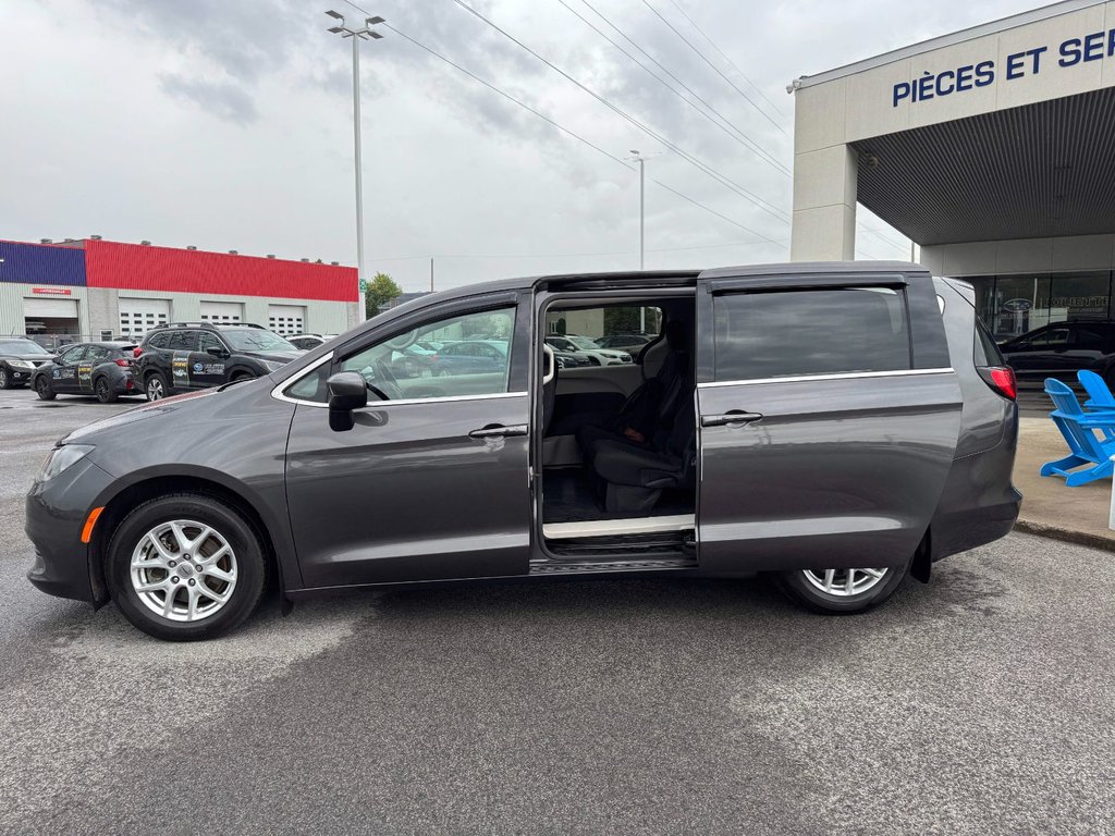Chrysler Grand Caravan SXT 2022 à Notre-Dame-des-Prairies, Québec - 10 - w1024h768px