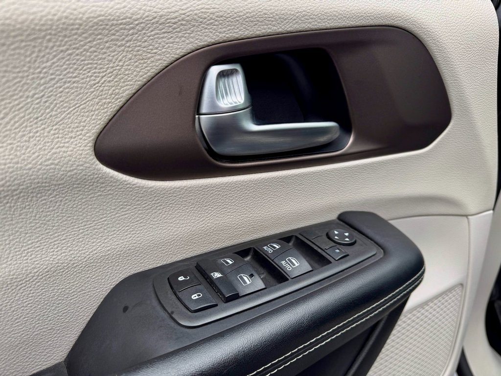 Chrysler Grand Caravan SXT 2022 à Notre-Dame-des-Prairies, Québec - 29 - w1024h768px