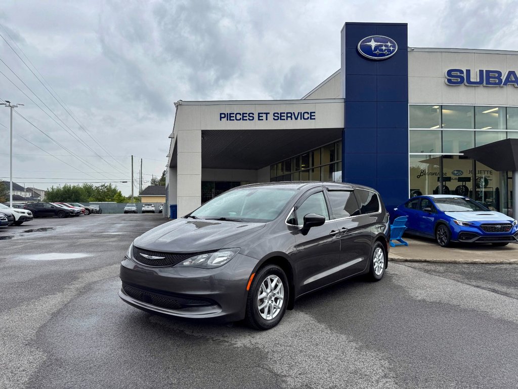 Chrysler Grand Caravan SXT 2022 à Notre-Dame-des-Prairies, Québec - 3 - w1024h768px