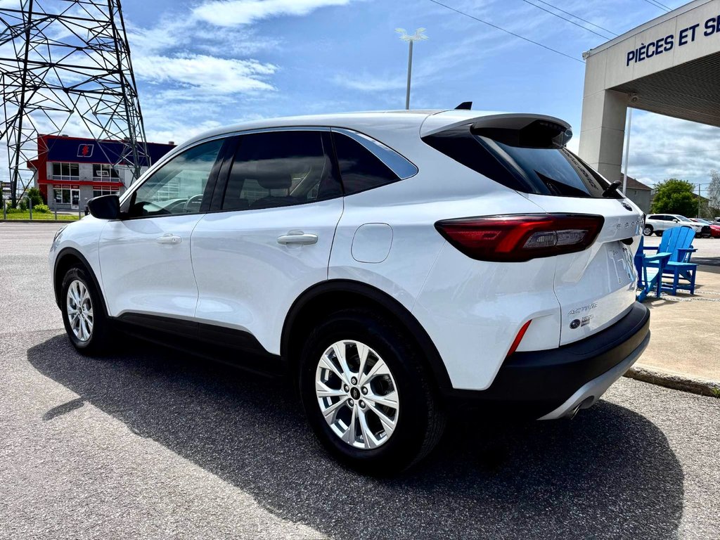 Ford Escape Active 2023 à Notre-Dame-des-Prairies, Québec - 10 - w1024h768px
