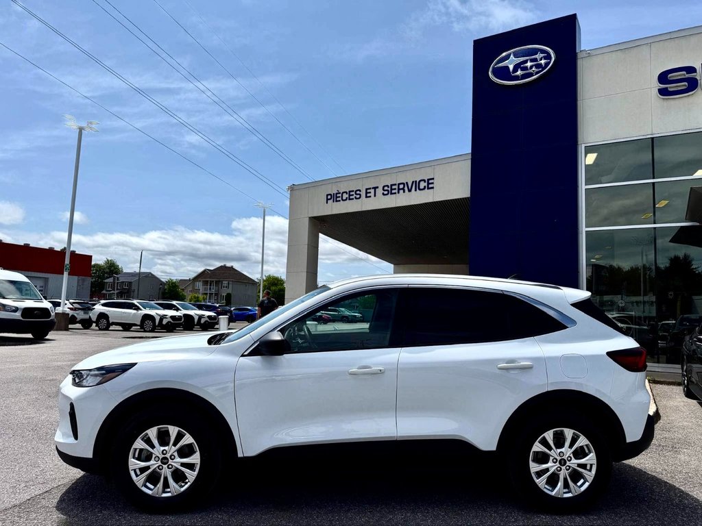 Ford Escape Active 2023 à Notre-Dame-des-Prairies, Québec - 9 - w1024h768px