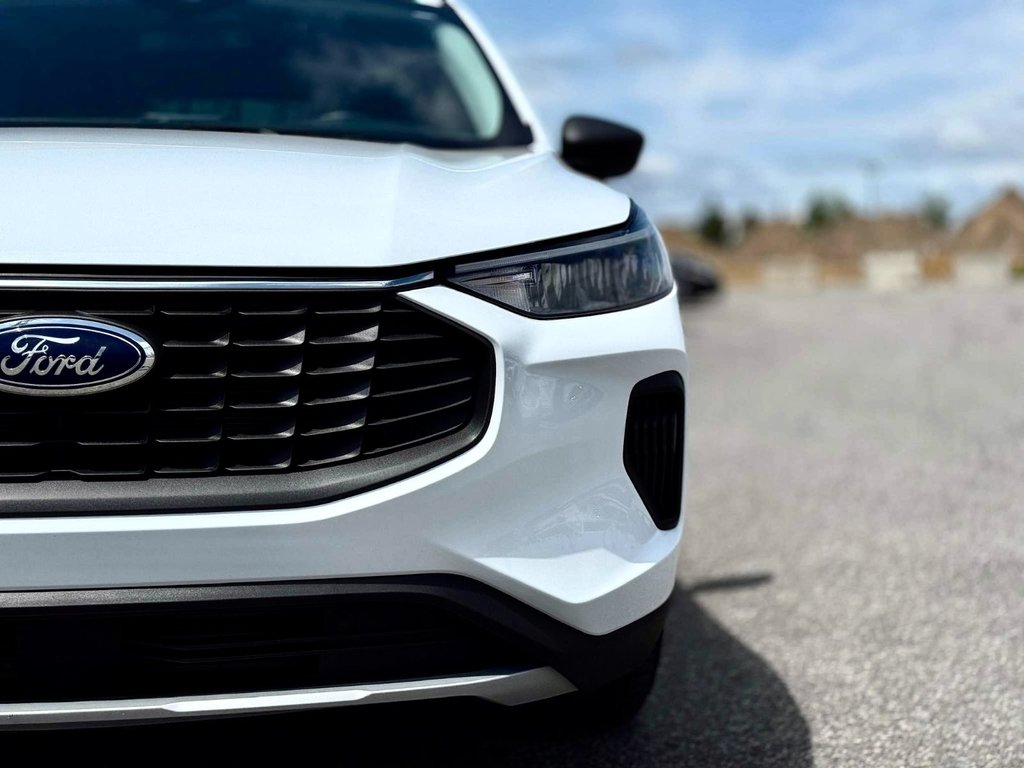 Ford Escape Active 2023 à Notre-Dame-des-Prairies, Québec - 5 - w1024h768px