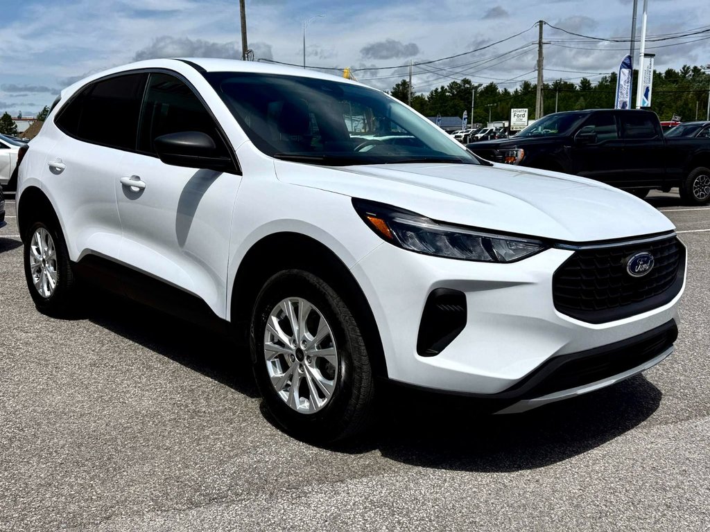 Ford Escape Active 2023 à Notre-Dame-des-Prairies, Québec - 7 - w1024h768px