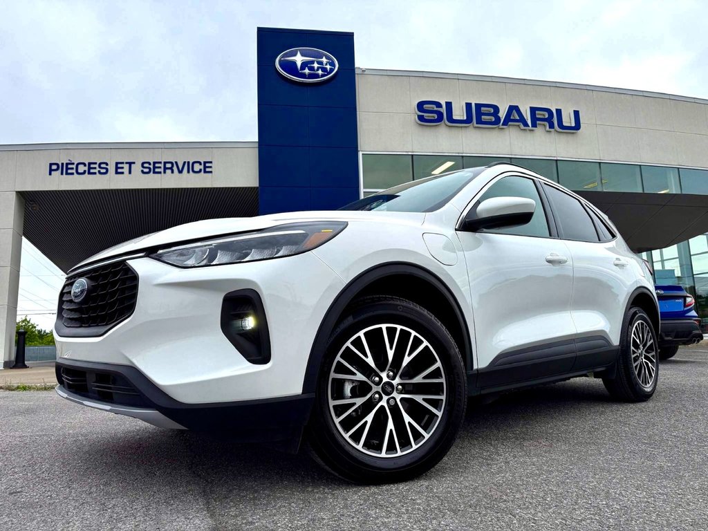 2024 Ford Escape PHEV in Notre-Dame-des-Prairies, Quebec - 3 - w1024h768px