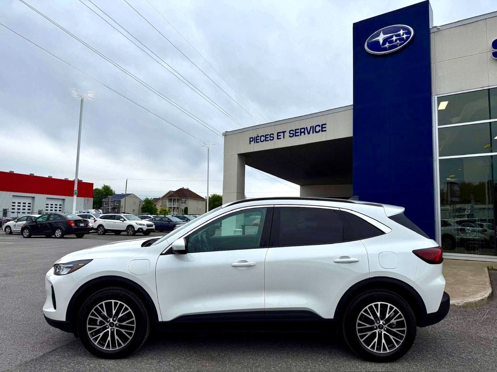 2024 Ford Escape PHEV in Notre-Dame-des-Prairies, Quebec - 9 - w1024h768px
