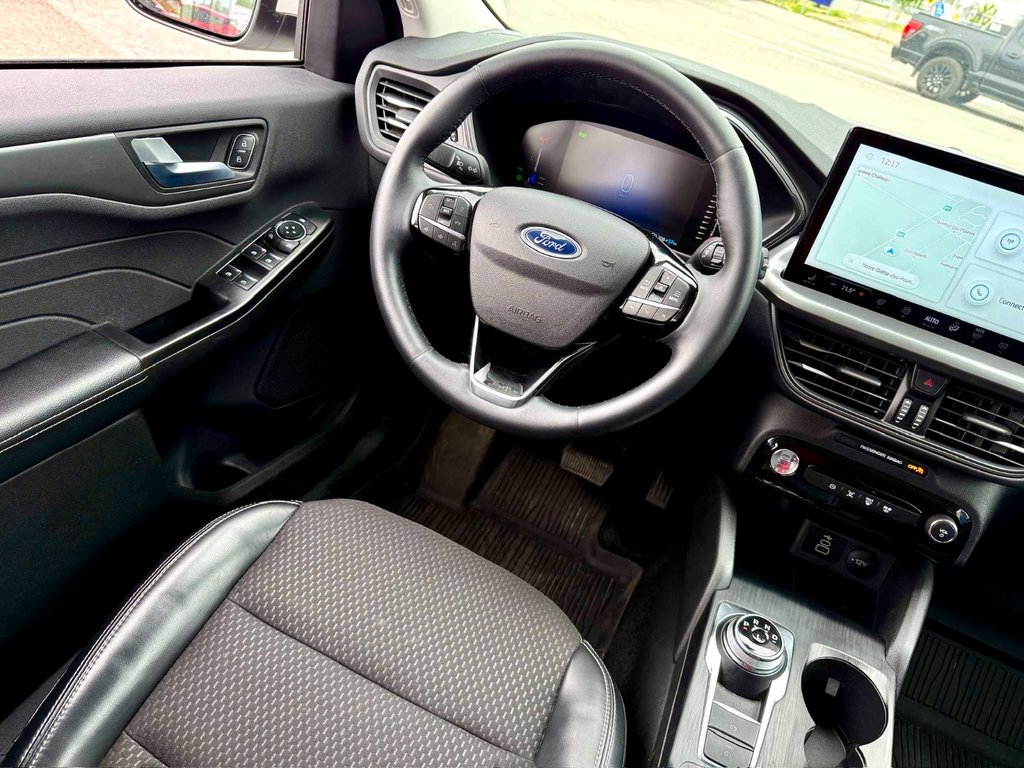 2024 Ford Escape PHEV in Notre-Dame-des-Prairies, Quebec - 21 - w1024h768px