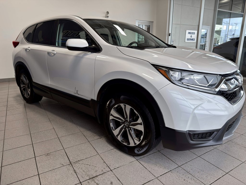 2019 Honda CR-V LX in Notre-Dame-des-Prairies, Quebec - 8 - w1024h768px