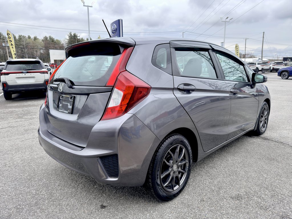2017 Honda Fit LX in Notre-Dame-des-Prairies, Quebec - 12 - w1024h768px