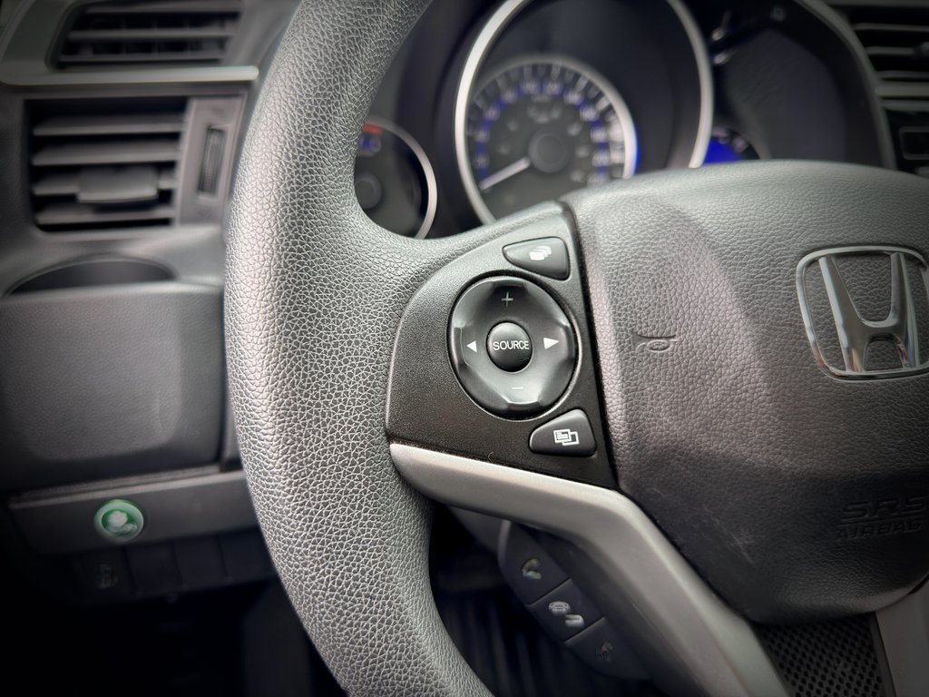 2017 Honda Fit LX in Notre-Dame-des-Prairies, Quebec - 30 - w1024h768px